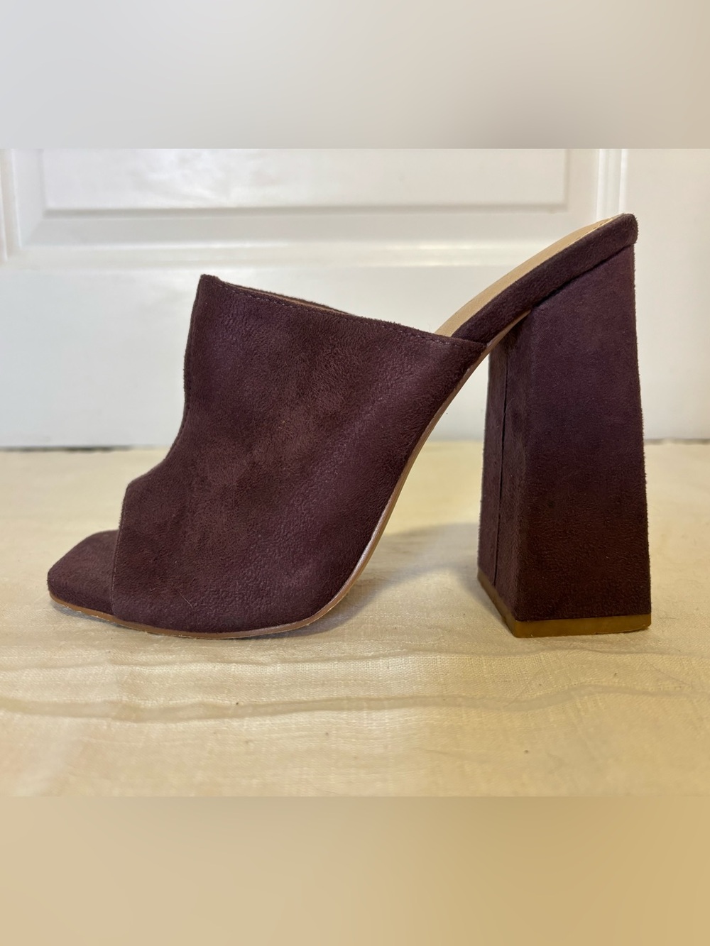 Kayleen Plum Faux Suede Mule Heels Square Toe Block Heel Size 7